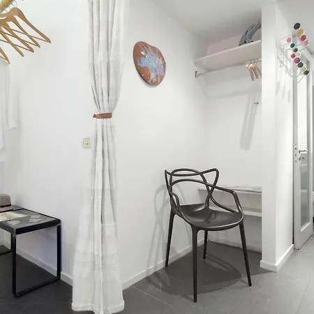 Tribu Bed & Breakfast Naples
